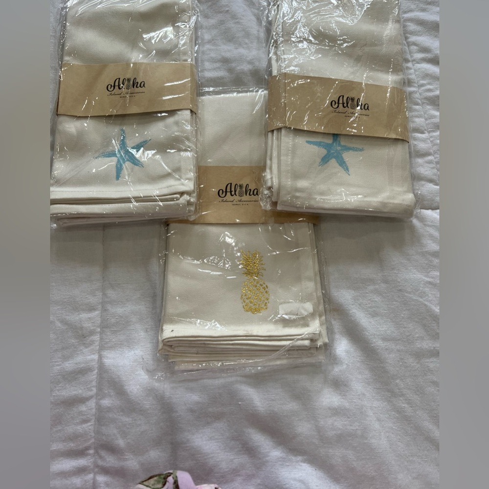Aloha Linens in Original pkgs 3 sets & 4in each set ( Cloth Napkins ) beautiful